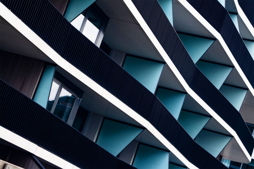 architectuur fotografie detail lijnen zwart blauw